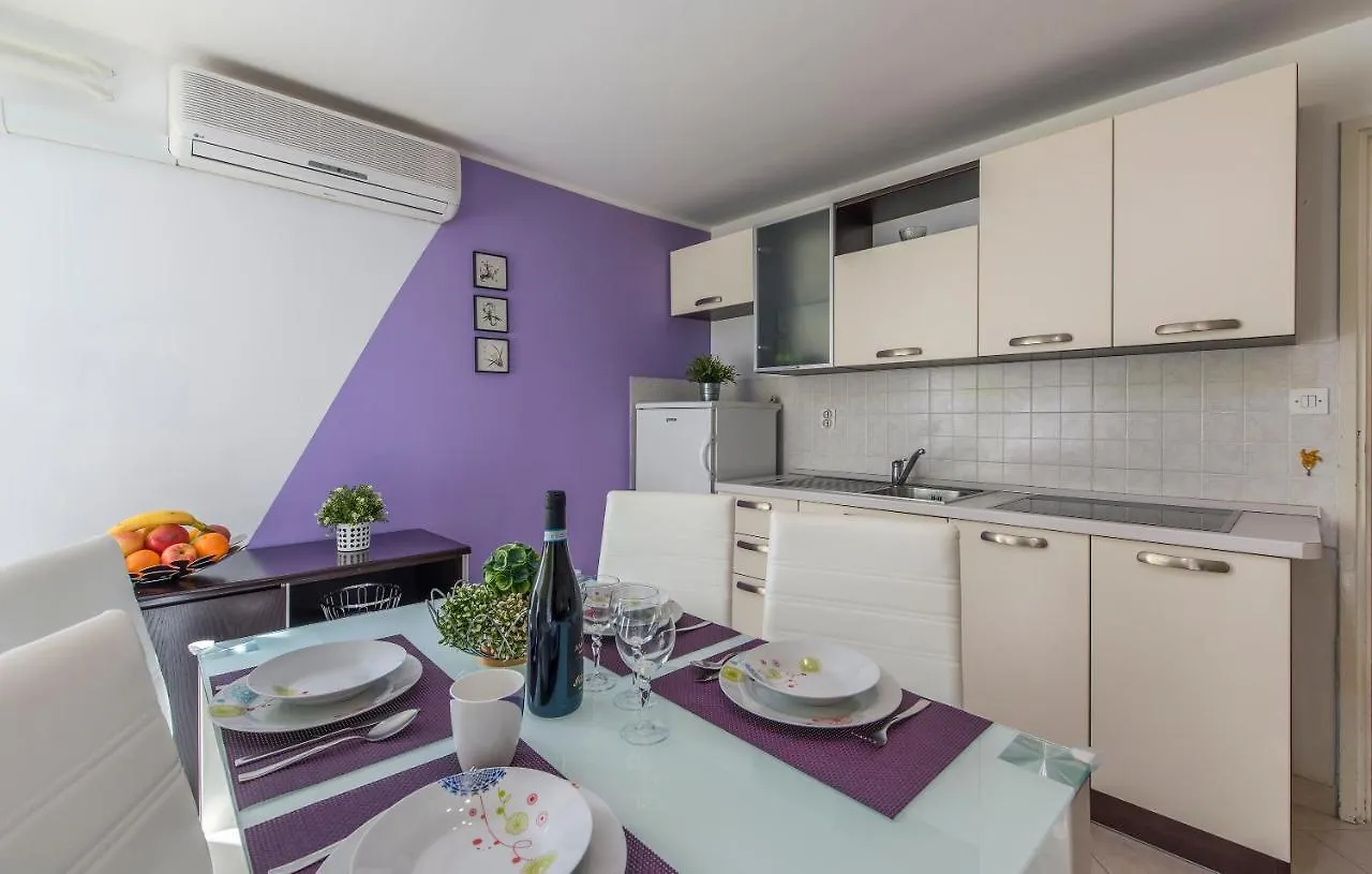 Petra Premium Apartments بوريتش
